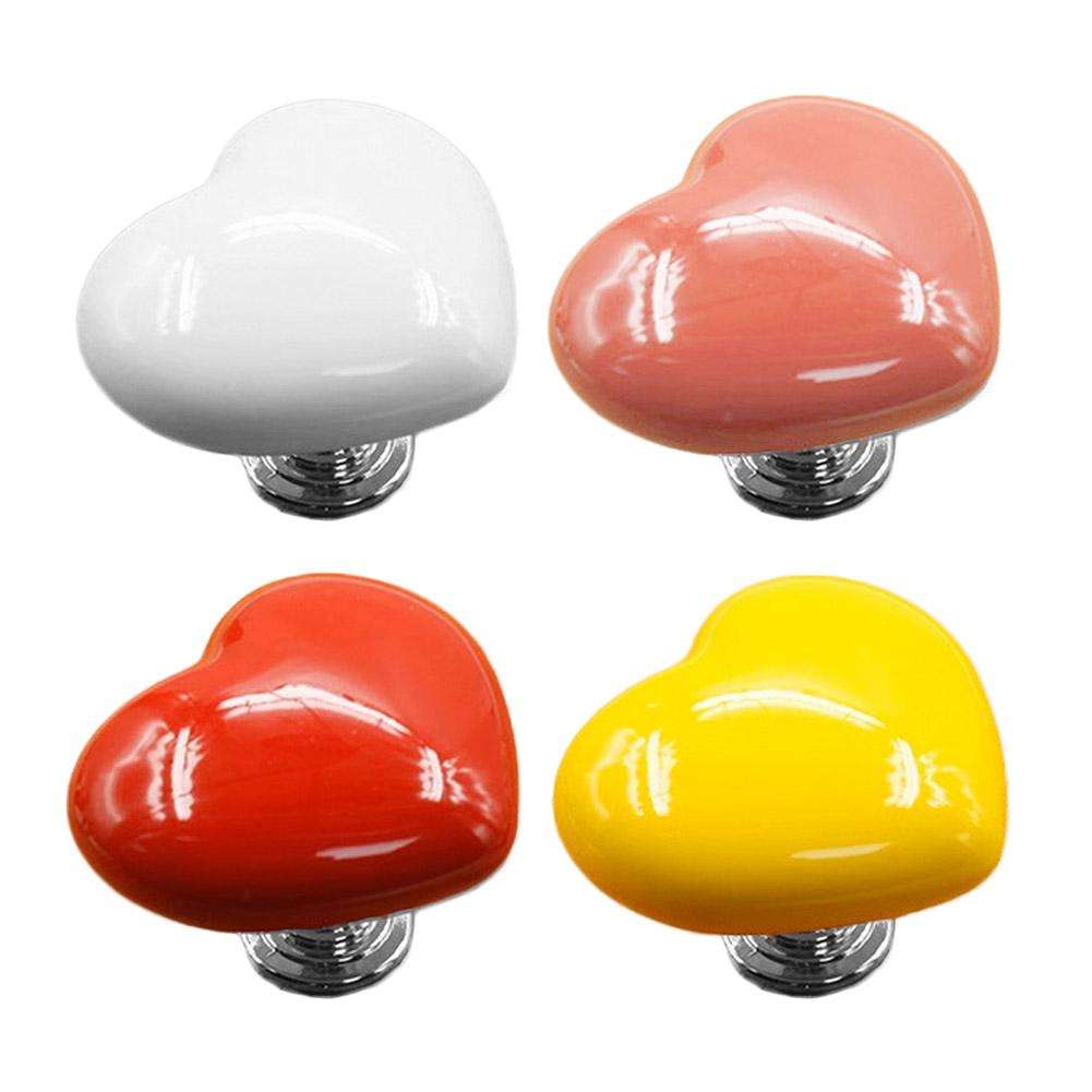 مقابض أبواب وأدراج بشكل قلب ملونة – Colorful Heart-Shaped Door & Drawer Knobs
