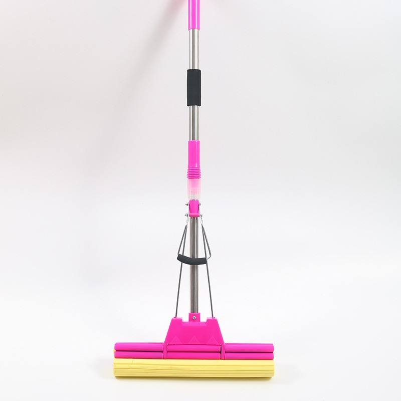 مساحة إسفنج بعصارة ذاتية للأرضيات – Self-Wringing Sponge Mop for Floors